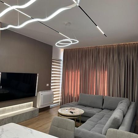 Hera Tirana Suite Deluxe Exteriör bild