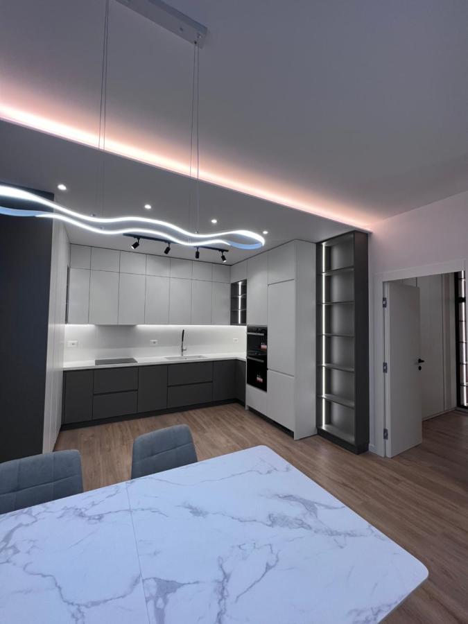 Hera Tirana Suite Deluxe Exteriör bild