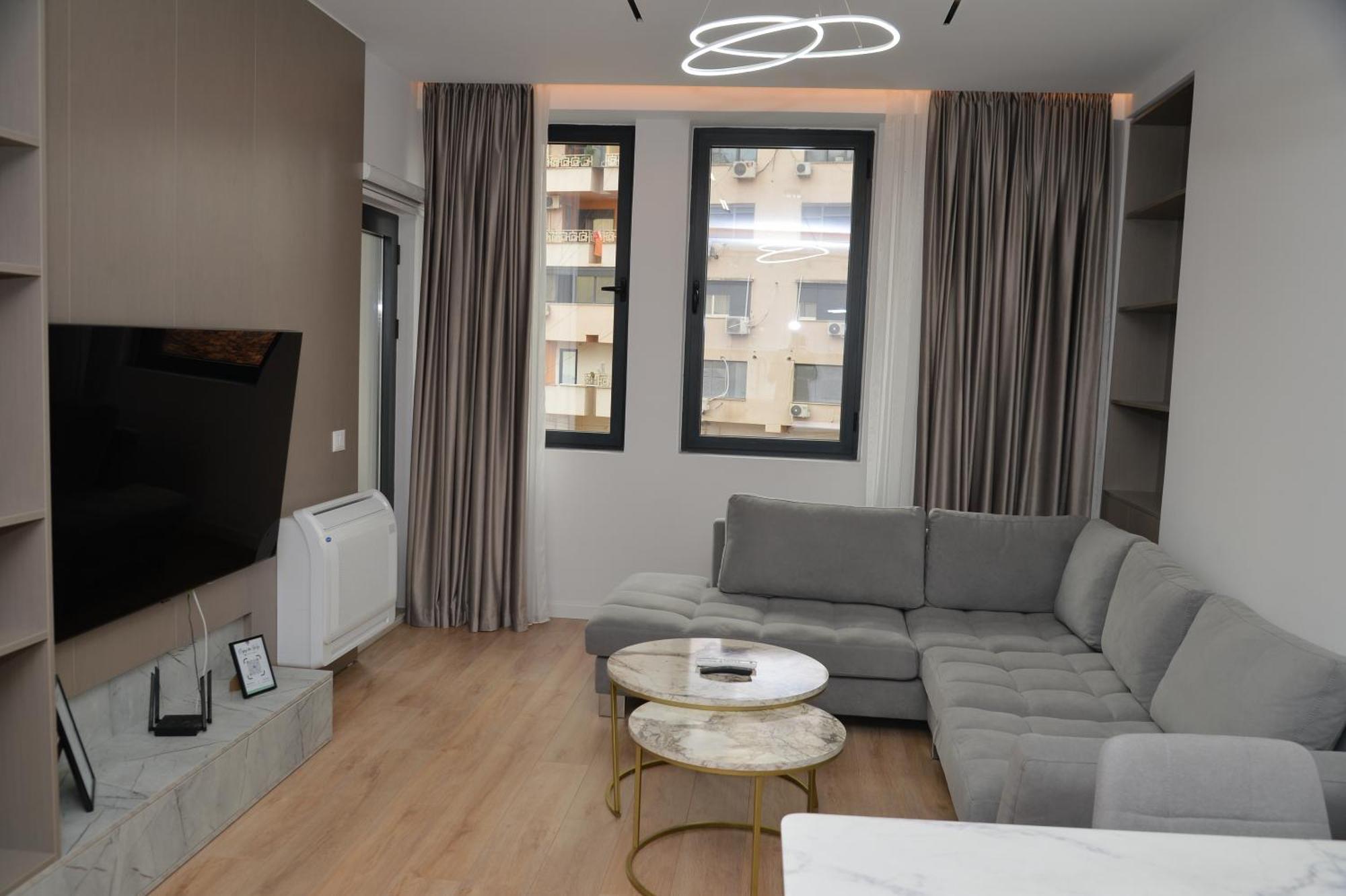Hera Tirana Suite Deluxe Exteriör bild